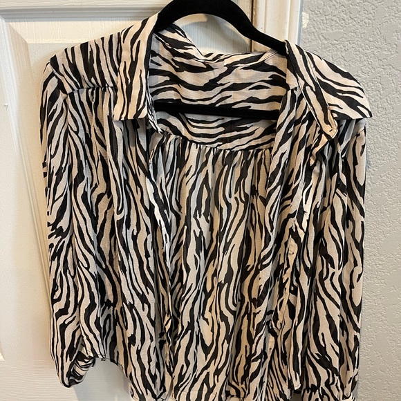 Free people zebra button down - Picture 2 of 4